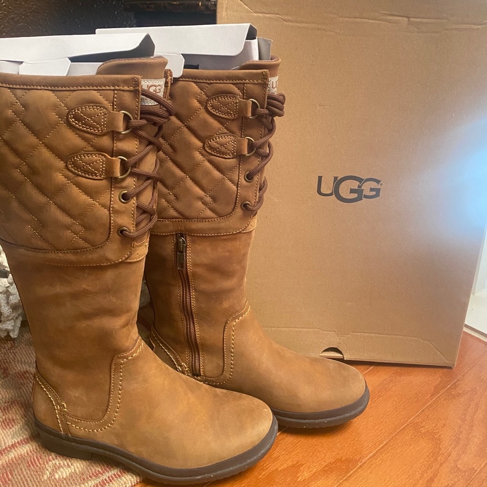 Ugg Brown Tall Elsa Deco Quilt Boots Sz 5
